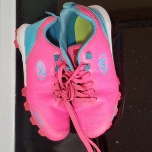 Rawlings girls size 1.5 soccer cleats